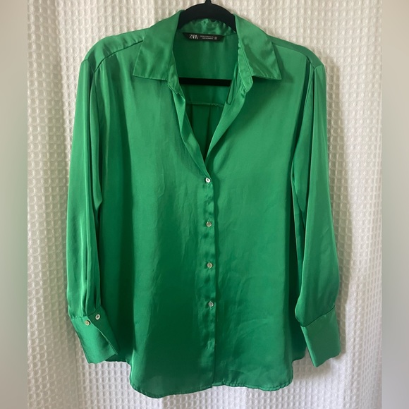 Zara Green Satin Effect Shirt - Picture 2 of 4